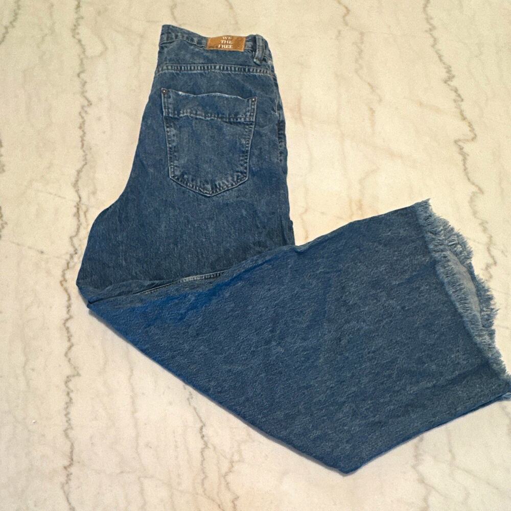 We The Free Women’s Wide-Leg Jeans Blue Rise Slouchy Fray size 33 0165